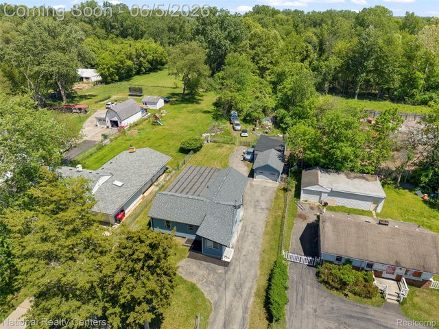 23284 Almira Street, Southfield, MI 48033