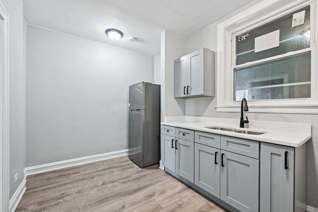 2508 E 78th Street 3, Chicago, IL 60649