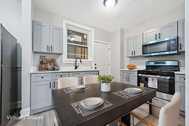 2508 E 78th Street 3, Chicago, IL 60649