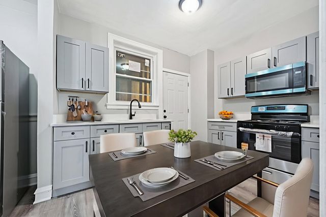 2508 E 78th Street 3, Chicago, IL 60649