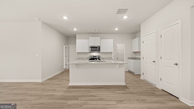 4422 Manor Hill Drive, Union City, GA 30291