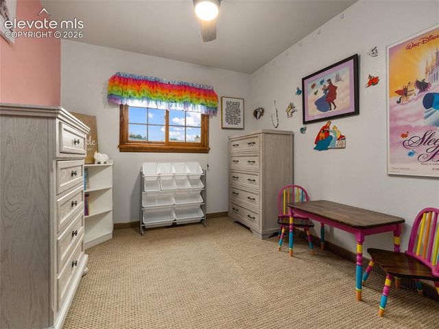 5 Chickadee Way, Pueblo, CO 81005