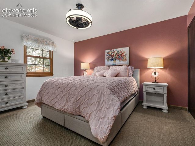 5 Chickadee Way, Pueblo, CO 81005