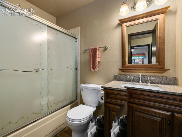 5 Chickadee Way, Pueblo, CO 81005