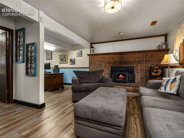 5 Chickadee Way, Pueblo, CO 81005