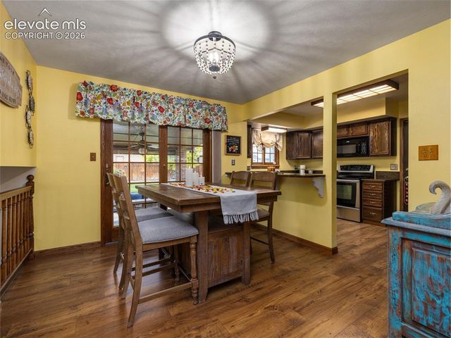 5 Chickadee Way, Pueblo, CO 81005