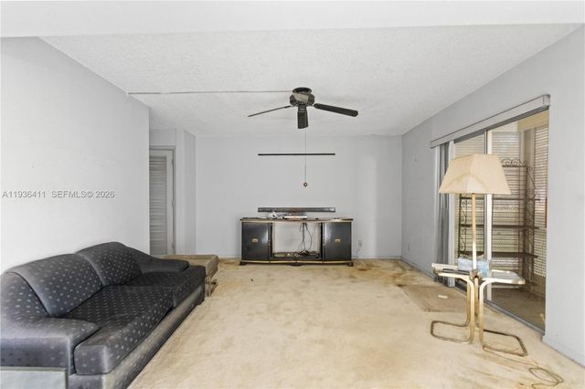 271 S Hollybrook Drive 51106, Pembroke Pines, FL 33025