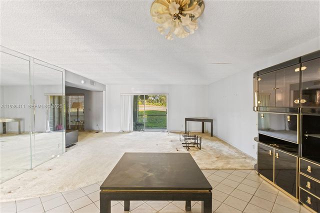 271 S Hollybrook Drive 51106, Pembroke Pines, FL 33025