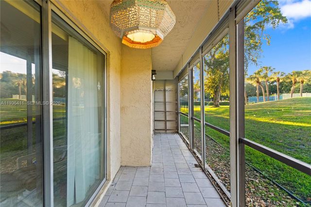 271 S Hollybrook Drive 51106, Pembroke Pines, FL 33025