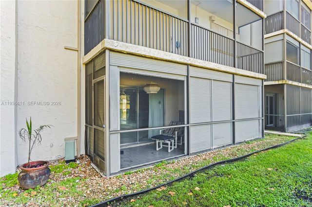 271 S Hollybrook Drive 51106, Pembroke Pines, FL 33025