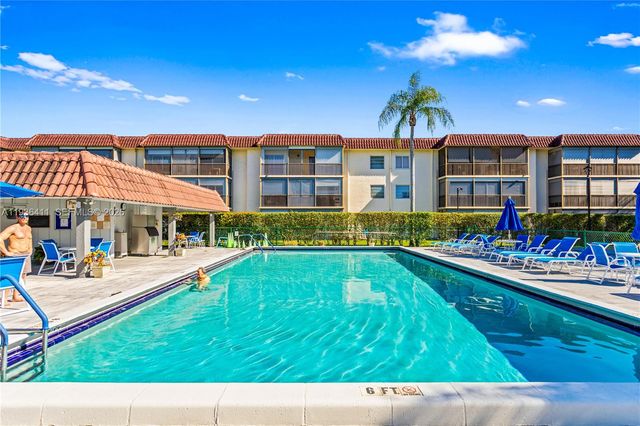 271 S Hollybrook Drive 51106, Pembroke Pines, FL 33025