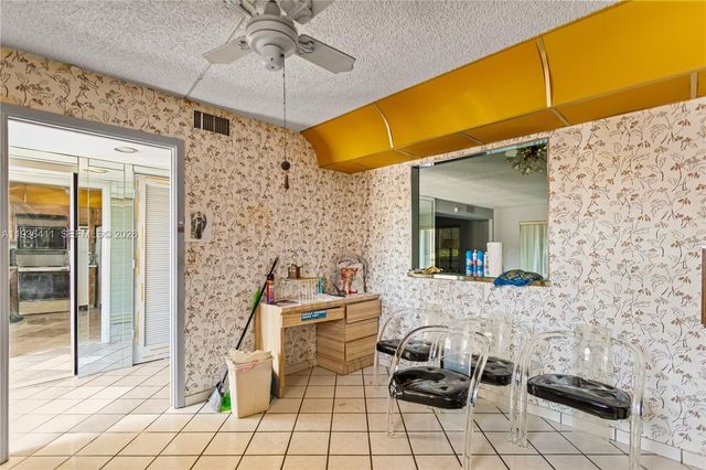 271 S Hollybrook Drive 51106, Pembroke Pines, FL 33025