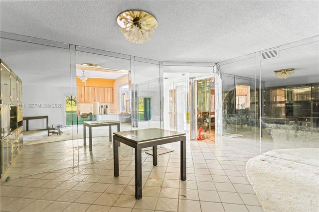 271 S Hollybrook Drive 51106, Pembroke Pines, FL 33025