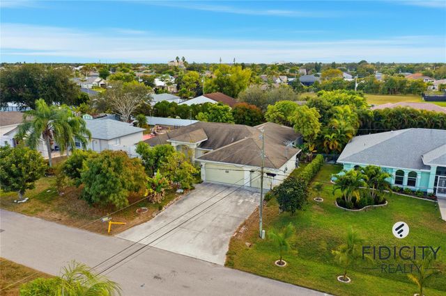 1322 NE Van Loon Lane, Cape Coral, FL 33909