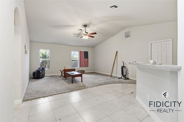1322 NE Van Loon Lane, Cape Coral, FL 33909