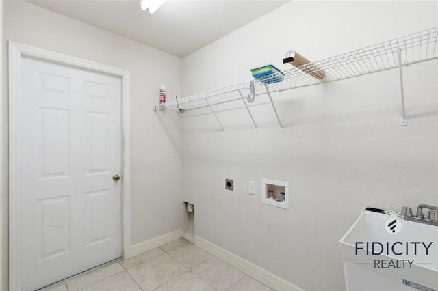 1322 NE Van Loon Lane, Cape Coral, FL 33909
