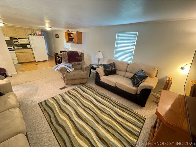 430378 1152 Road, Porum, OK 74455