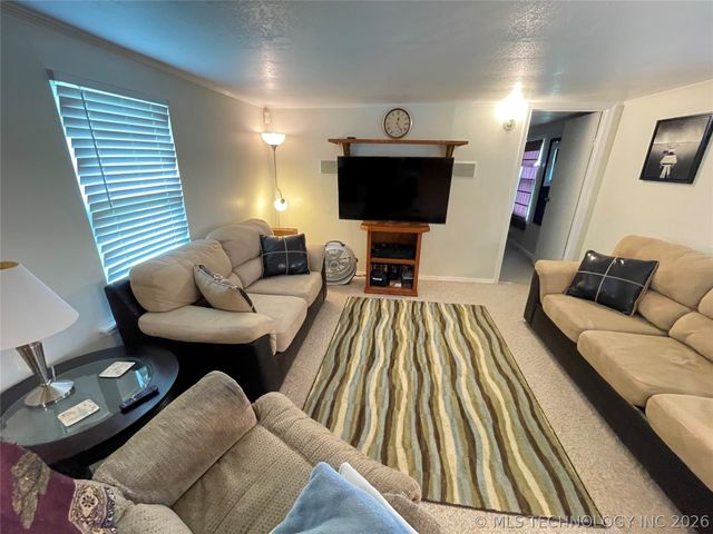 430378 1152 Road, Porum, OK 74455