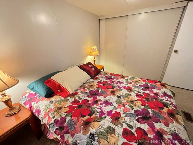 430378 1152 Road, Porum, OK 74455