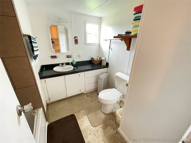430378 1152 Road, Porum, OK 74455