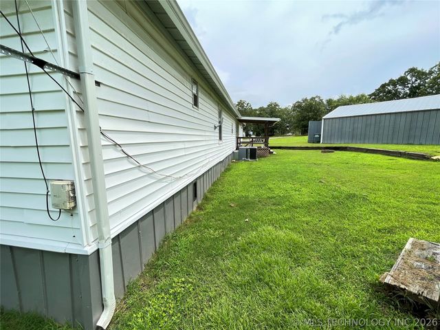 430378 1152 Road, Porum, OK 74455