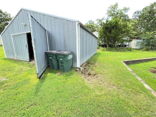 430378 1152 Road, Porum, OK 74455