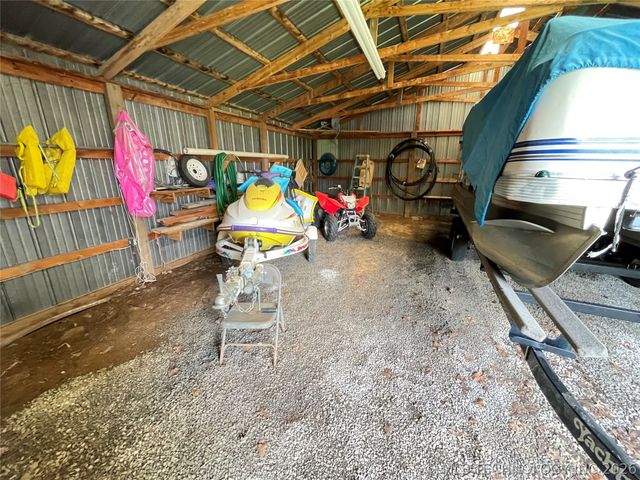 430378 1152 Road, Porum, OK 74455