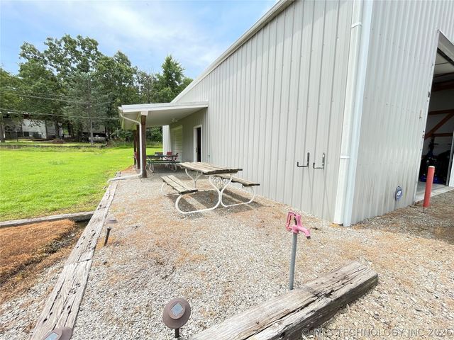 430378 1152 Road, Porum, OK 74455