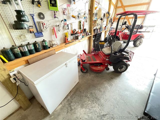 430378 1152 Road, Porum, OK 74455