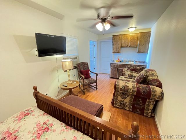 430378 1152 Road, Porum, OK 74455
