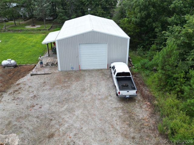 430378 1152 Road, Porum, OK 74455