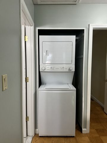 603 Windsor Drive 603, Framingham, MA 01701