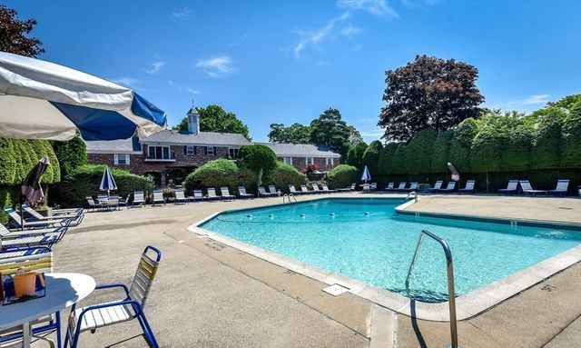 603 Windsor Drive 603, Framingham, MA 01701