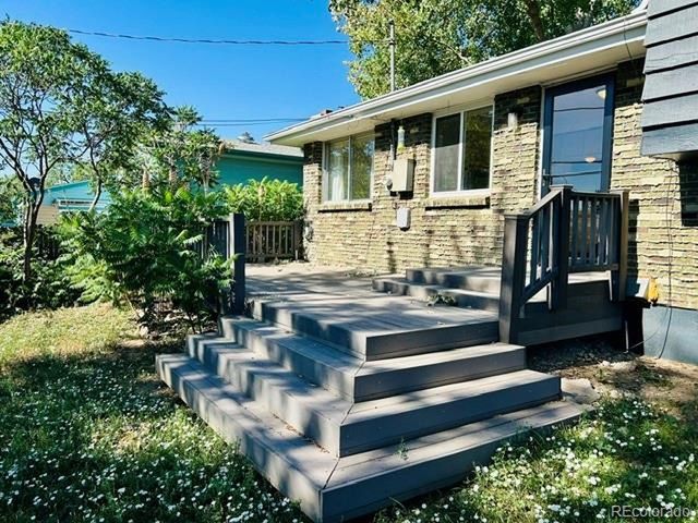 6856 Quay Ct, Arvada, CO 80003