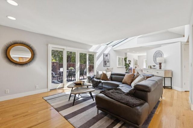 17341 E Vineland Avenue, Los Gatos, CA 95030