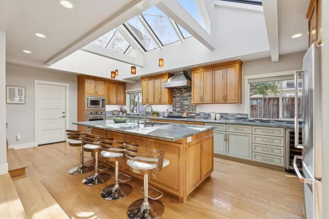 17341 E Vineland Avenue, Los Gatos, CA 95030