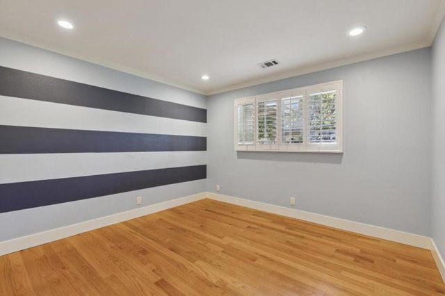 17341 E Vineland Avenue, Los Gatos, CA 95030