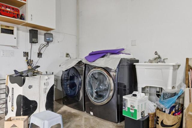 17341 E Vineland Avenue, Los Gatos, CA 95030