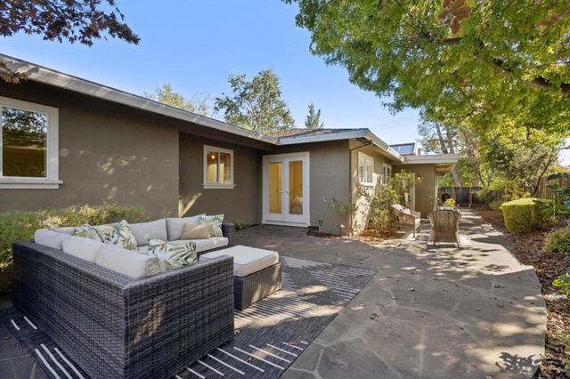 17341 E Vineland Avenue, Los Gatos, CA 95030