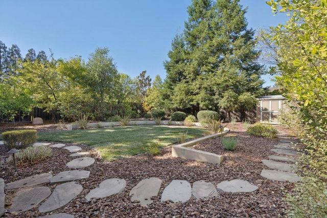 17341 E Vineland Avenue, Los Gatos, CA 95030
