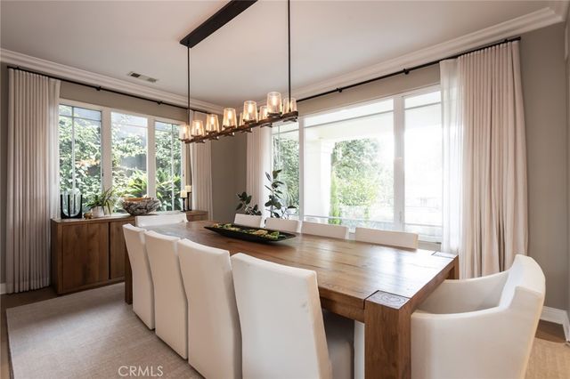 1935 Lyans Drive, La Canada Flintridge, CA 91011