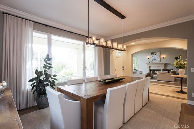 1935 Lyans Drive, La Canada Flintridge, CA 91011