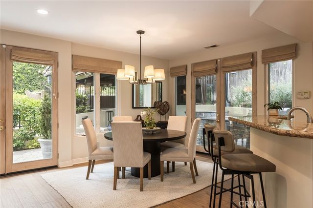 1935 Lyans Drive, La Canada Flintridge, CA 91011