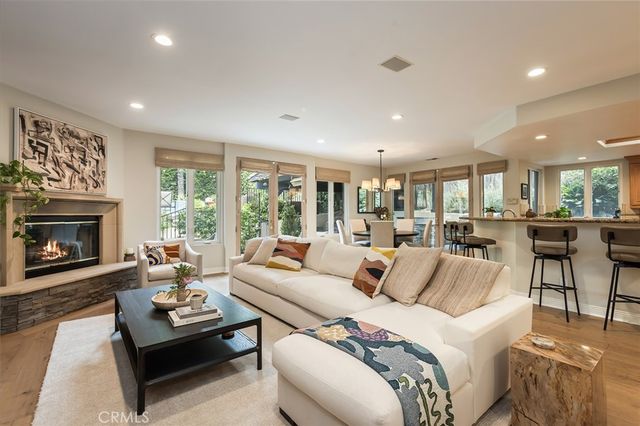1935 Lyans Drive, La Canada Flintridge, CA 91011