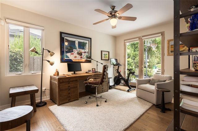 1935 Lyans Drive, La Canada Flintridge, CA 91011