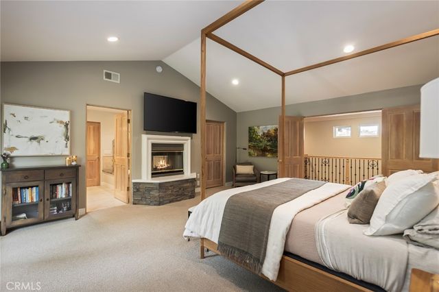1935 Lyans Drive, La Canada Flintridge, CA 91011