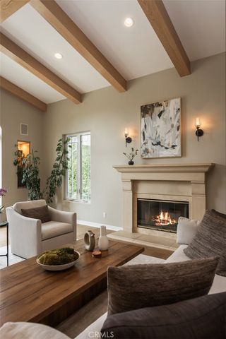 1935 Lyans Drive, La Canada Flintridge, CA 91011