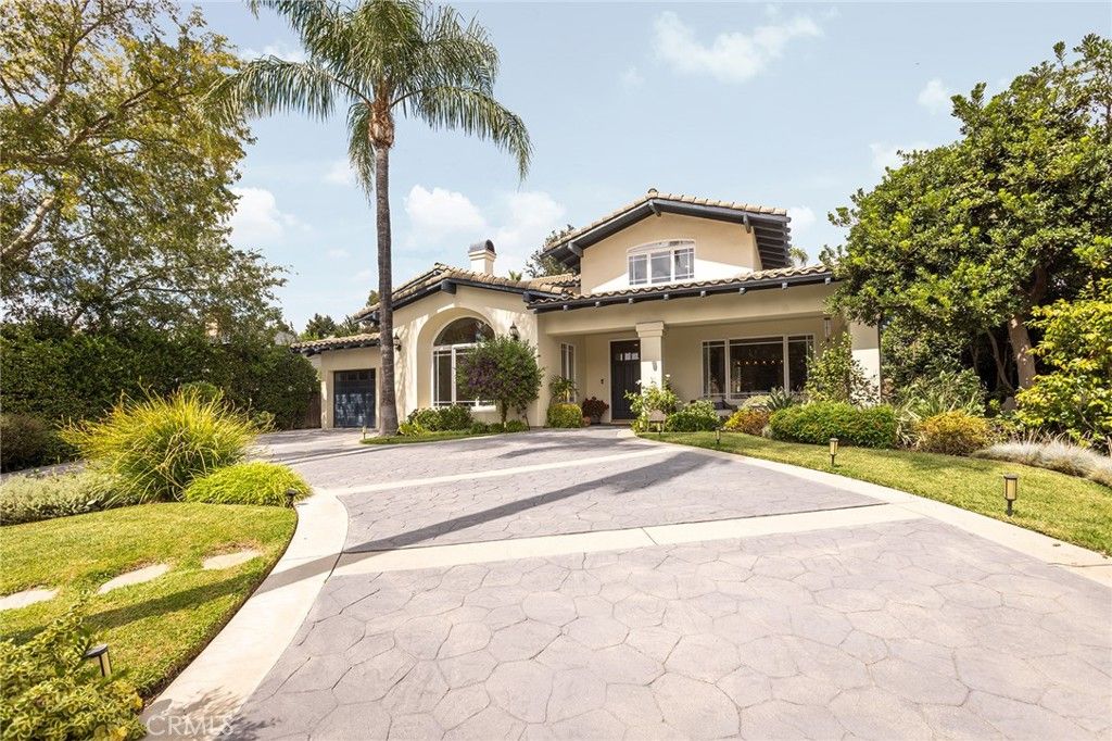1935 Lyans Drive, La Canada Flintridge, CA 91011