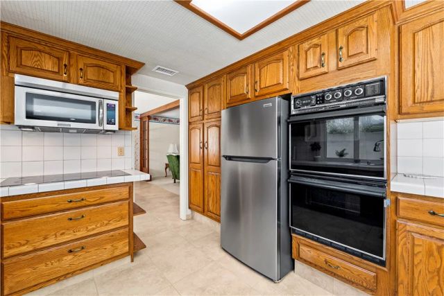 9652 Duke, Westminster, CA 92683
