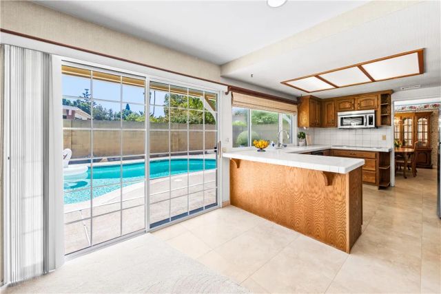 9652 Duke, Westminster, CA 92683
